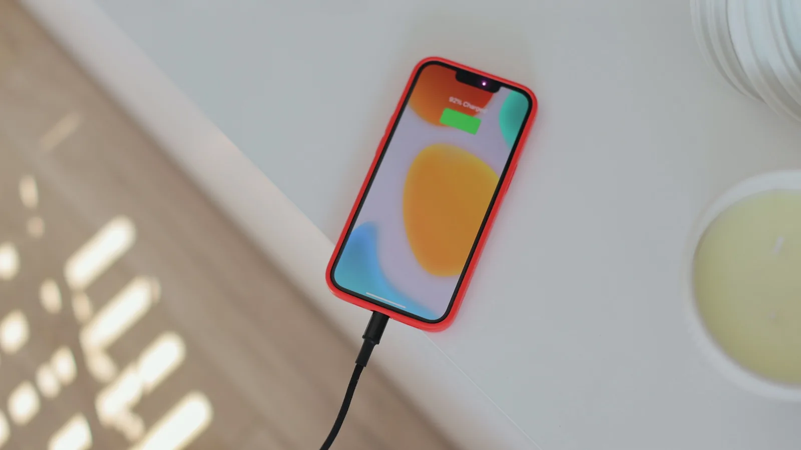 How To Keep Your Phone Battery Healthy On The Move cover image