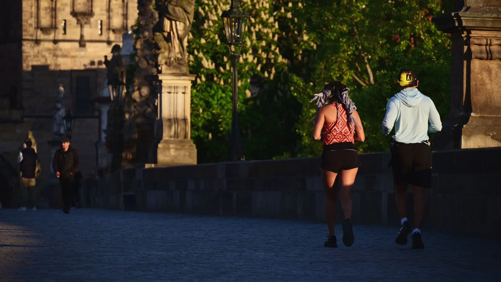 How To Pack Light For A European City Break cover image
